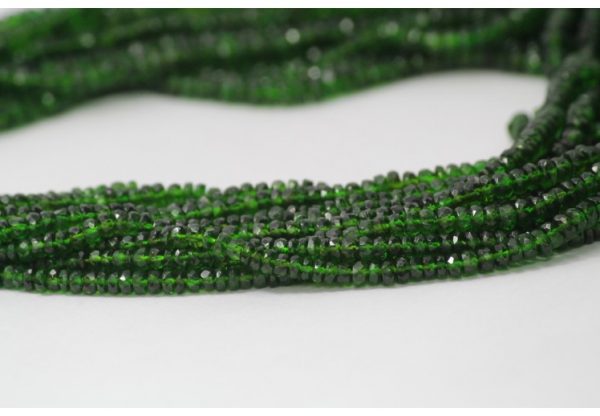 green chrome diopside beads