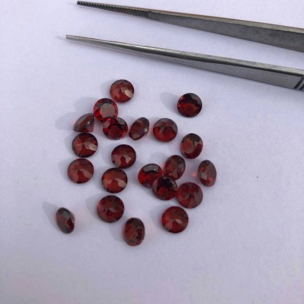 4mm red garnet gemstone